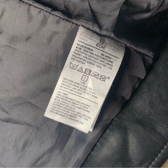 XS Old Navy Vegan Faux Leather Zip up Black Jacket - Picture 10 of 14